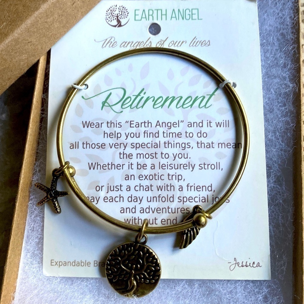 NWT Earth angel bracelet for retirement in gift box​​​​​​​​​​​​​​​​​